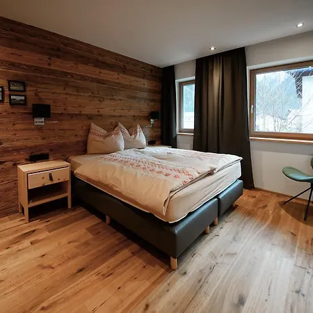 Romy Apartman Bach