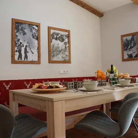 Romy Apartman Bach